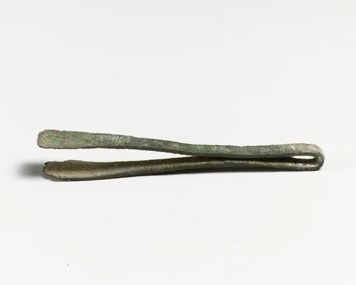 Tweezers