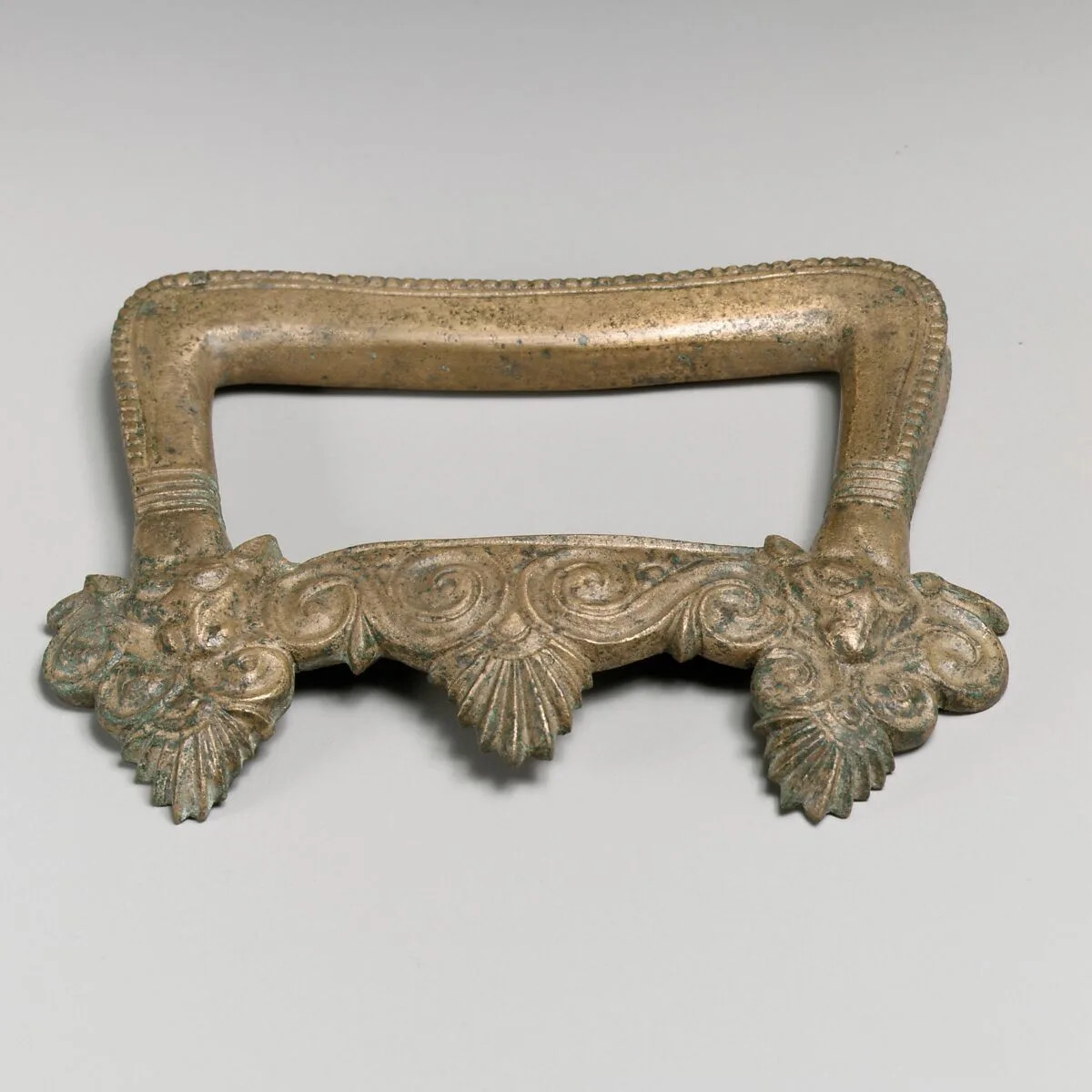 Pair of bronze handles — Unknown