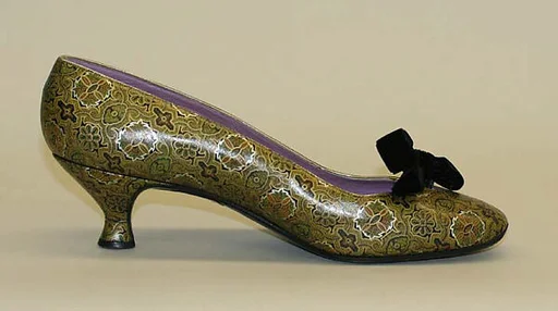 Evening pumps