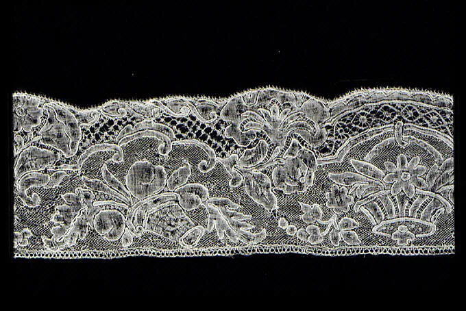 Fragment of lace — Unknown