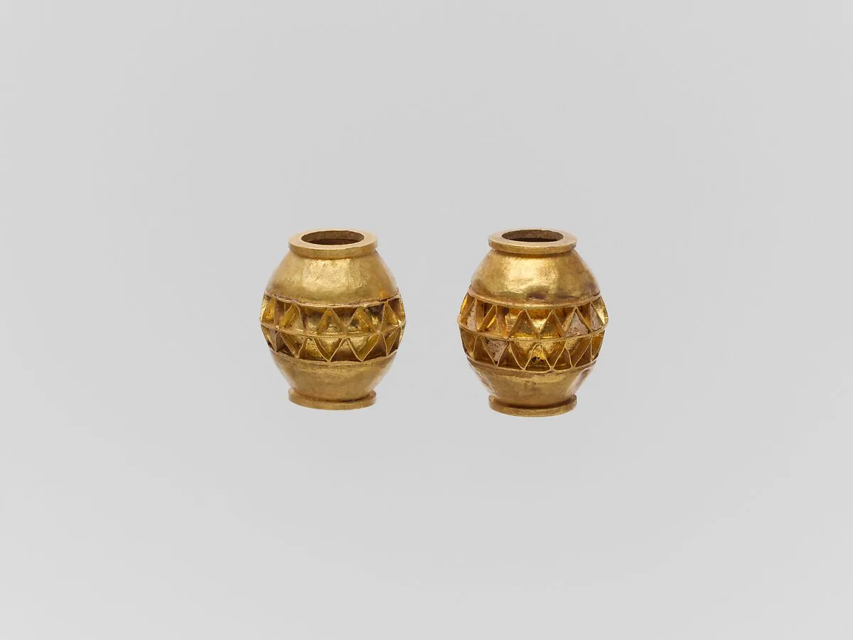 Two gold beads — Unknown