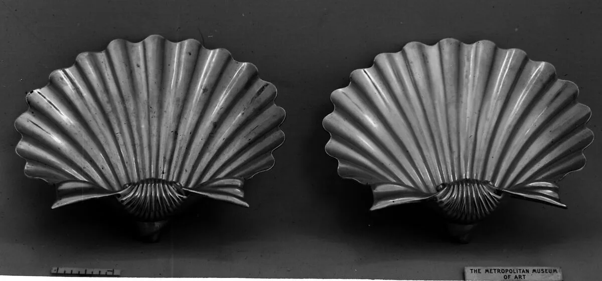 Pair of dishes — T. and J. Creswick
