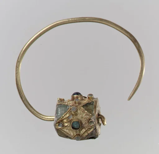 Earring
