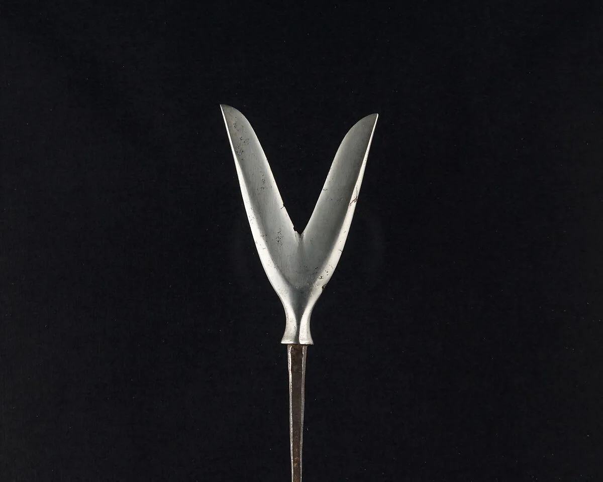 Arrowhead (<i>Yanone</i>) — Unknown