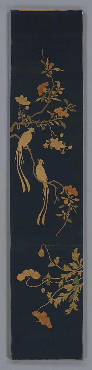 清中期 緙絲花鳥圖掛屏|Panel with long-tailed birds, camellia, clematis, and poppies — Unknown