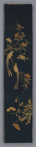 清中期   緙絲花鳥圖掛屏|Panel with long-tailed birds, camellia, clematis, and poppies