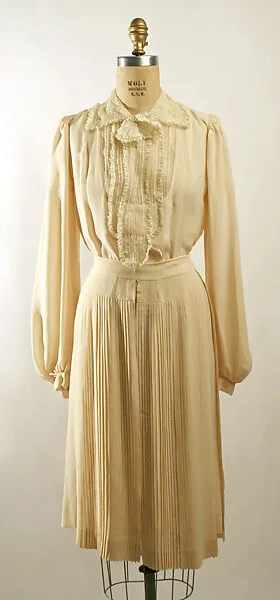 Afternoon dress — Unknown