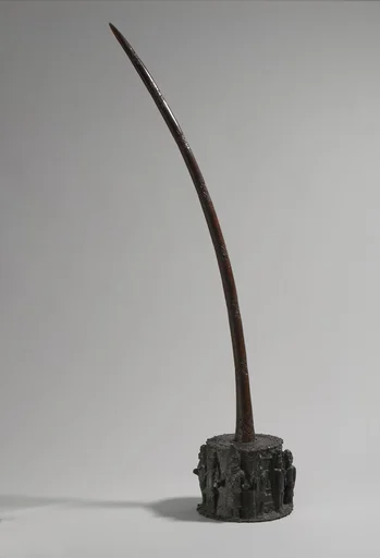 Altar Tusk