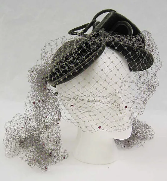 Hat — Lilly Daché