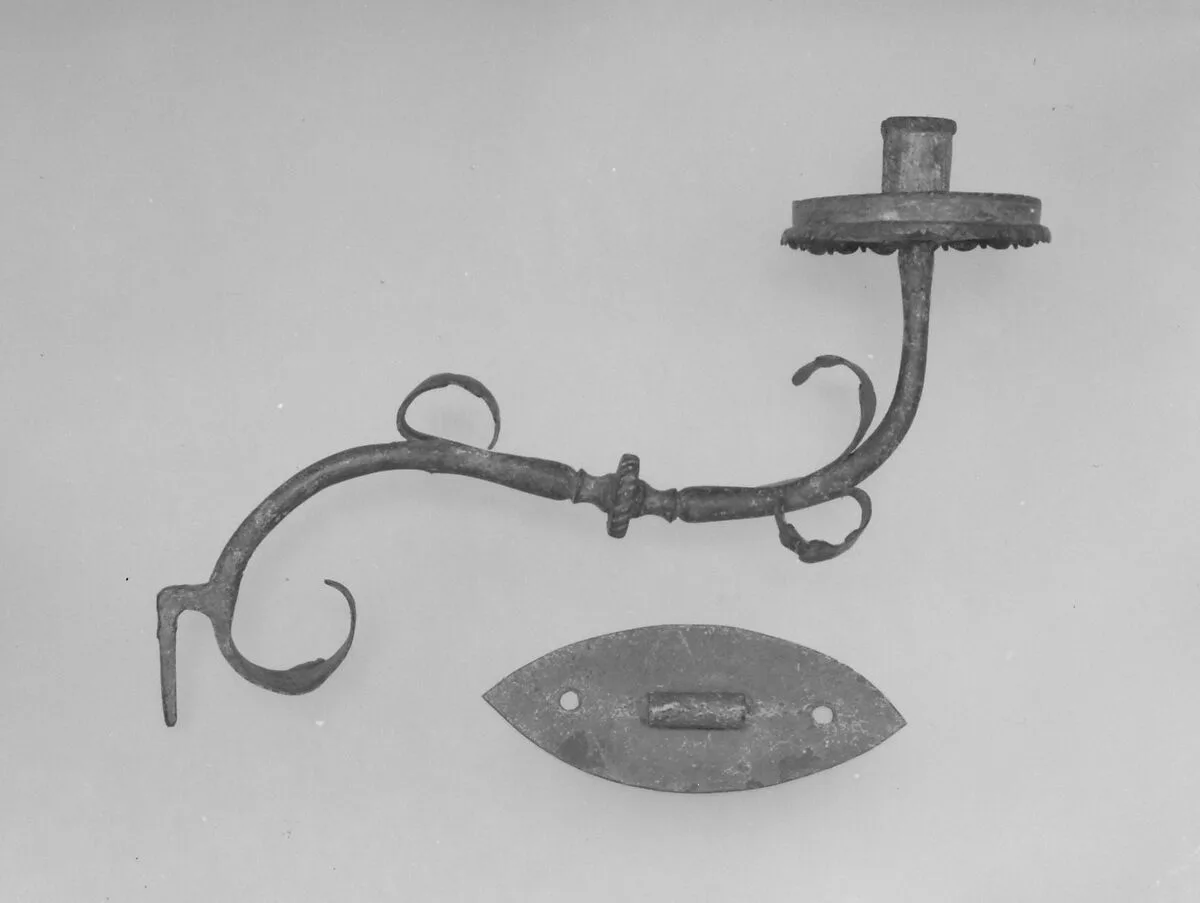 Set of six sconces — Unknown