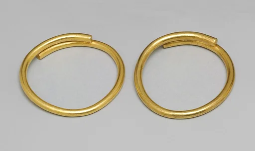 Gold bracelet