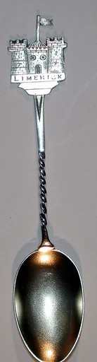 Souvenir spoon