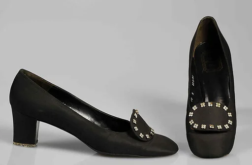 Evening pumps