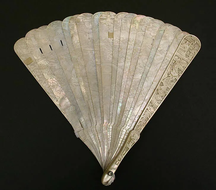Brisé fan — Unknown