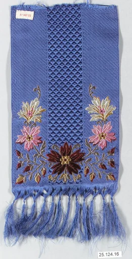 Woman's necktie