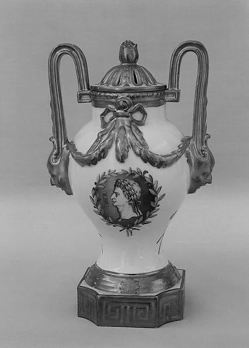 Vase (part of a garniture) — Fürstenberg Porcelain Manufactory
