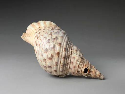 Tambuyuk (Conch Shell Trumpet)