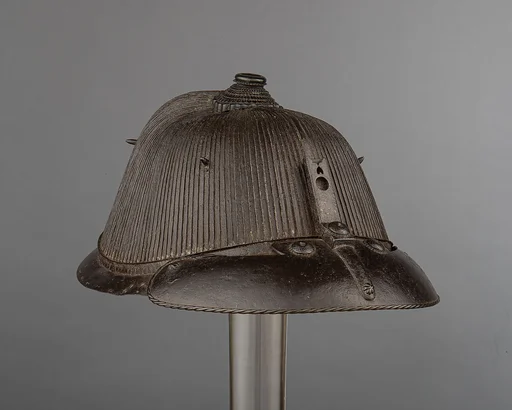 Helmet (Hachi)