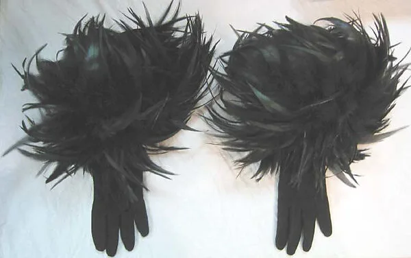 Gloves — Unknown