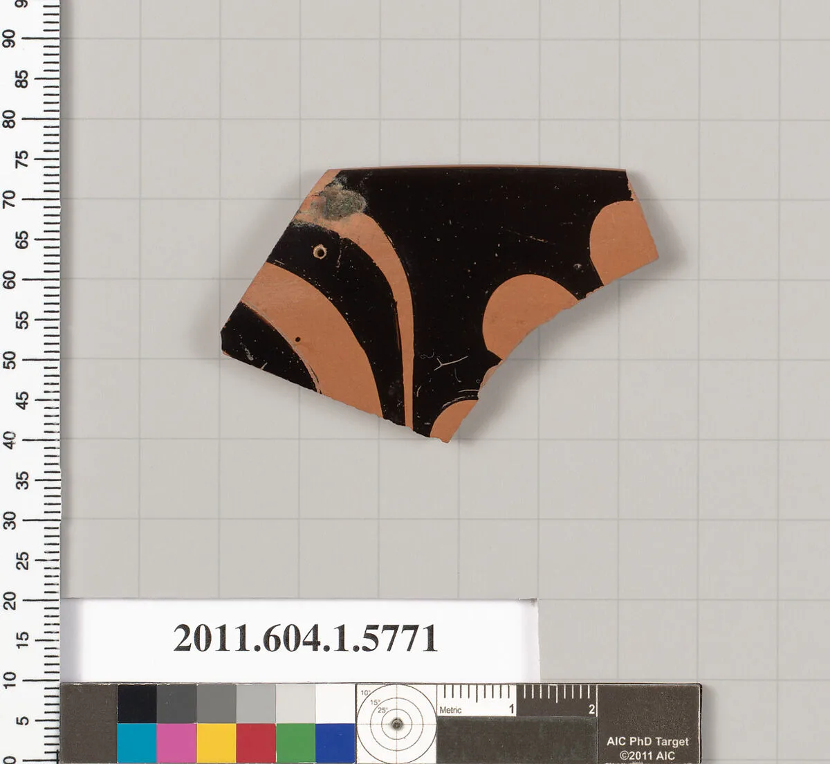 Terracotta rim fragment of a kylix: eye-cup (drinking cup) — Unknown