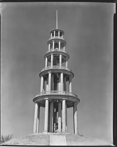 [Observation Tower, Erected as Battlefield Monument, Vicksburg, Mississippi]