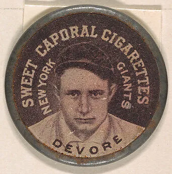 Devore, New York Giants (black), from the Domino Discs series (PX7), issued by Kinney Brothers — Kinney Brothers Tobacco Company