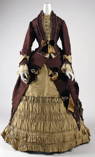 Visiting dress