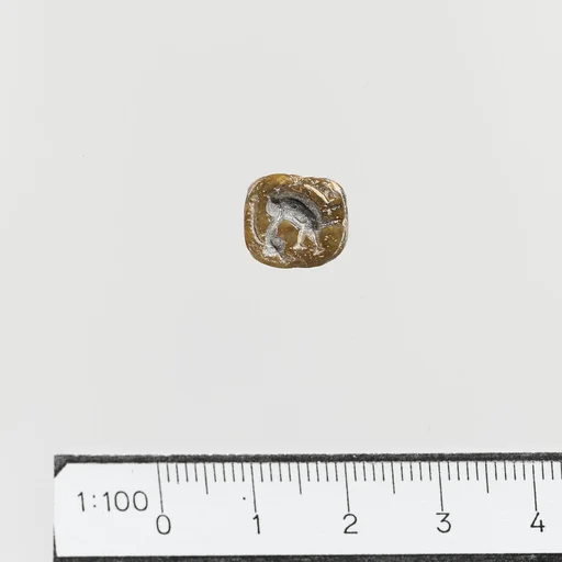 Steatite triangular prism