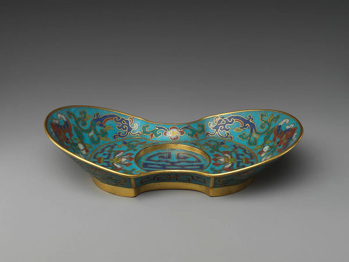 清中期 掐絲琺瑯盞托|Saucer in the shape of an ingot — Unknown