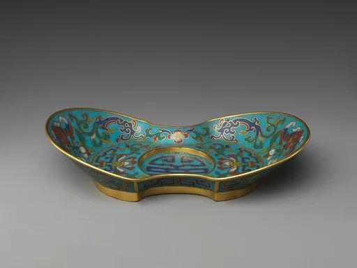 清中期 掐絲琺瑯盞托|Saucer in the shape of an ingot