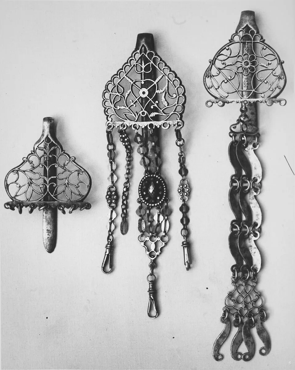 Chatelaine — Unknown
