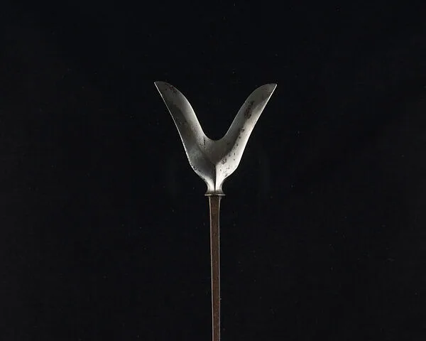 Arrowhead (<i>Yanone</i>) — Unknown