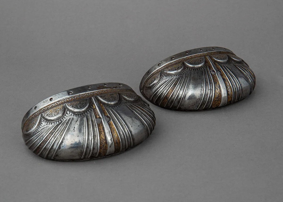 Toe Caps for a Pair of Foot Defenses (Sabatons) — Unknown