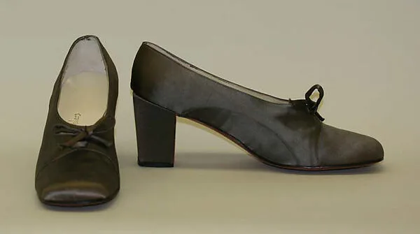 Evening shoes — Evelyn Schless